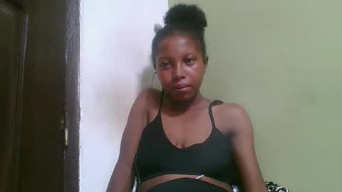 Snapshot of rinah654271 chatting on February 2026 07:07:01 PM rinah654271 online show from February 2026 07:07:01 PM