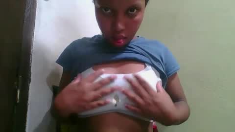 rinah654271 online show from May 2026 02:58:02 PM