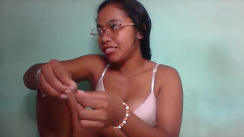 Snapshot of rinah856024 chatting on May 2026 04:57:02 PM rinah856024 online show from May 2026 04:57:02 PM