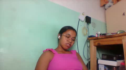 Snapshot of rinah856024 chatting on May 2026 07:31:02 PM rinah856024 online show from May 2026 07:31:02 PM