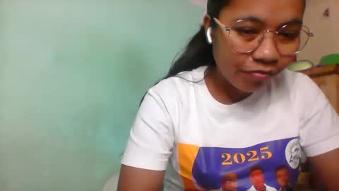 Snapshot of rinah856024 chatting on May 2026 04:24:02 PM rinah856024 online show from May 2026 04:24:02 PM