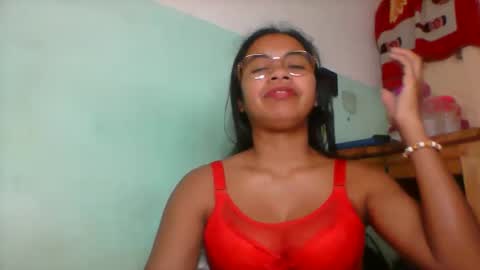 Snapshot of rinah856024 chatting on May 2026 06:09:01 PM rinah856024 online show from May 2026 06:09:01 PM