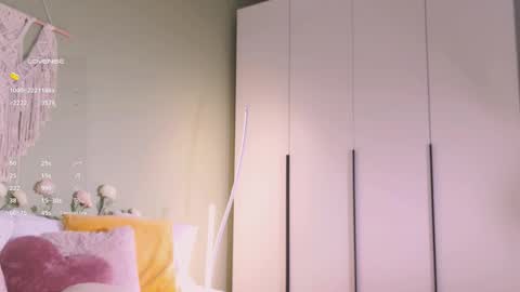 Rina online show from October 2025 10:24:01 AM