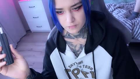   DianaBrite            fansl y online show from February 2025 01:36:01 PM