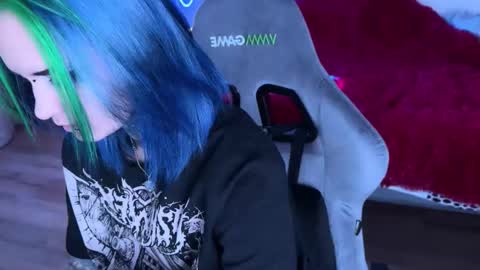   DianaBrite            fansl y online show from September 2025 01:12:01 PM