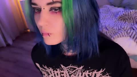   DianaBrite            fansl y online show from October 2025 05:25:02 PM