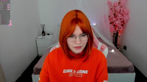 Julia online show from December 2024 05:04:01 AM