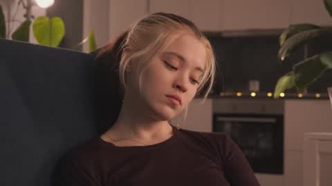 Akemi online show from February 2026 04:03:02 PM