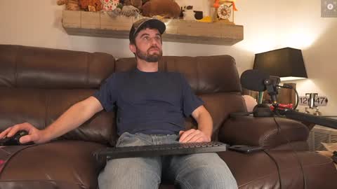 Ryan aka KeylimeRy online show from December 2024 06:47:01 AM