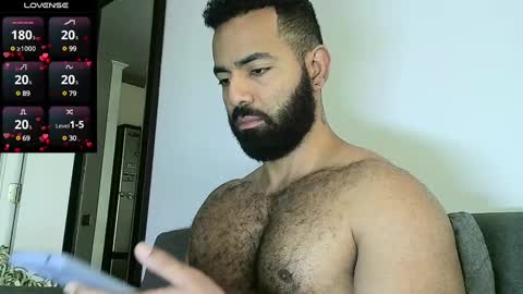 Snapshot of roa32sebas chatting on December 2024 06:54:02 PM SebasRoa online show from December 2024 06:54:02 PM