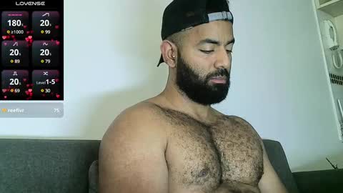 Snapshot of roa32sebas chatting on January 2025 06:24:02 PM SebasRoa online show from January 2025 06:24:02 PM