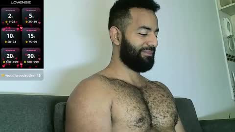 Snapshot of roa32sebas chatting on January 2025 03:15:01 PM SebasRoa online show from January 2025 03:15:01 PM