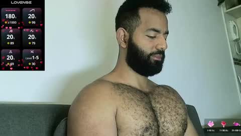 Snapshot of roa32sebas chatting on February 2025 02:00:02 PM SebasRoa online show from February 2025 02:00:02 PM