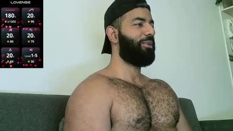 Snapshot of roa32sebas chatting on February 2025 02:31:02 PM SebasRoa online show from February 2025 02:31:02 PM