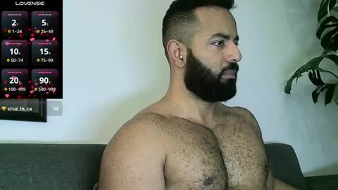 Snapshot of roa32sebas chatting on September 2025 03:04:01 PM SebasRoa online show from September 2025 03:04:01 PM