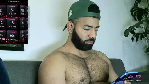 Snapshot of roa32sebas chatting on October 2025 04:37:01 PM SebasRoa online show from October 2025 04:37:01 PM