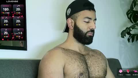 Snapshot of roa32sebas chatting on October 2025 06:07:01 PM SebasRoa online show from October 2025 06:07:01 PM