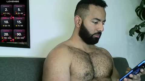 Snapshot of roa32sebas chatting on October 2025 03:25:02 PM SebasRoa online show from October 2025 03:25:02 PM