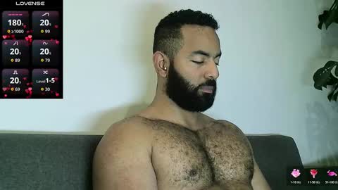 Snapshot of roa32sebas chatting on November 2025 05:34:01 PM SebasRoa online show from November 2025 05:34:01 PM