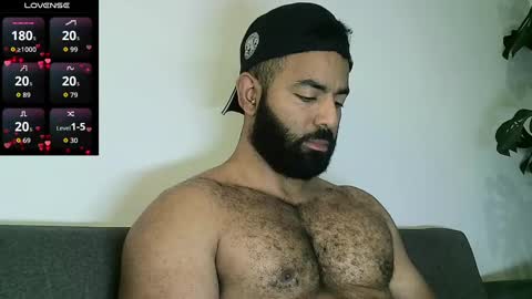 Snapshot of roa32sebas chatting on November 2025 03:46:01 PM SebasRoa online show from November 2025 03:46:01 PM