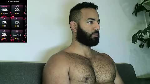 Snapshot of roa32sebas chatting on November 2025 03:34:02 PM SebasRoa online show from November 2025 03:34:02 PM