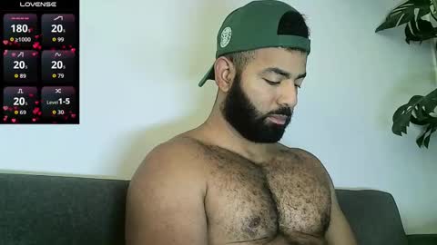 Snapshot of roa32sebas chatting on December 2025 02:43:02 PM SebasRoa online show from December 2025 02:43:02 PM