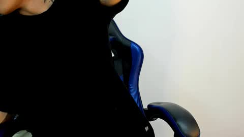 Roan Birkin online show from October 2025 07:51:01 PM