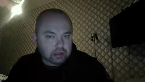 rob18997 online show from November 2025 06:41:02 PM