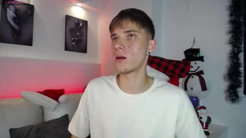 Snapshot of robbinblaze chatting on December 2025 05:35:01 AM Robbin online show from December 2025 05:35:01 AM