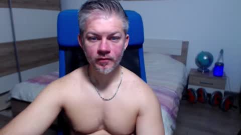 robbyshawz online show from November 2025 05:18:01 AM