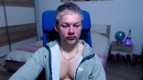 robbyshawz online show from November 2025 06:13:01 AM