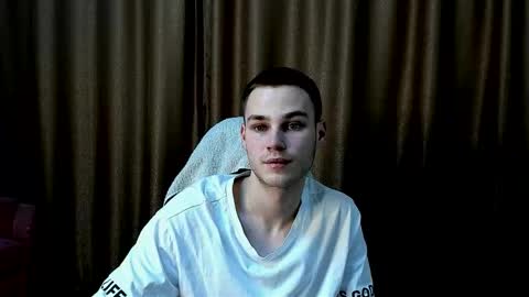 robert10211 online show from January 2026 10:25:02 PM