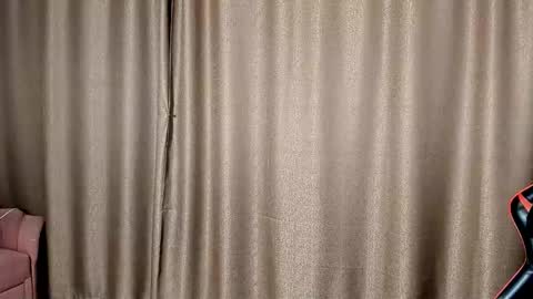 robert10211 online show from January 2026 06:22:01 PM