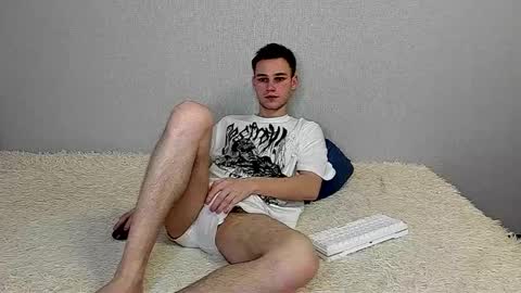 robert10211 online show from March 2026 08:59:02 AM