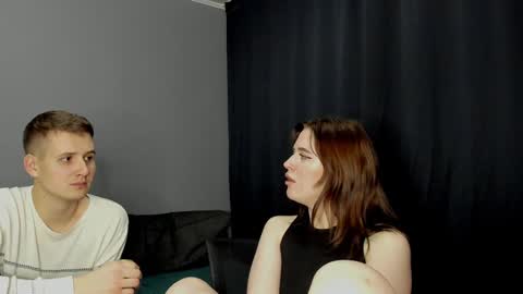 Lisa and Robert  i am online all days 900 am GMT3   online show from December 2024 03:37:01 PM