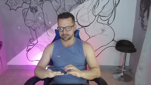 Snapshot of robert_poison1 chatting on November 2025 06:43:02 PM Robert online show from November 2025 06:43:02 PM