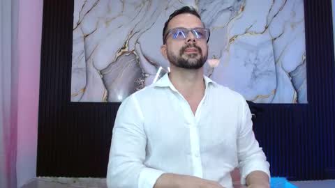 Snapshot of robert_poison1 chatting on December 2025 06:56:01 PM Robert online show from December 2025 06:56:01 PM