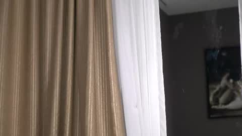 Roberta online show from November 2025 09:43:02 AM