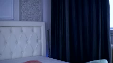 Roberta online show from March 2026 01:11:01 PM