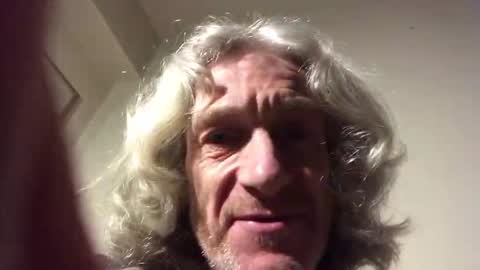 Robert online show from November 2025 01:49:02 AM