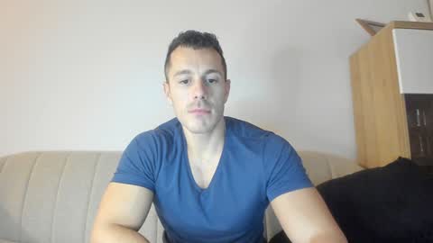 Snapshot of roberto4ever chatting on December 2024 04:49:01 PM roberto4ever online show from December 2024 04:49:01 PM