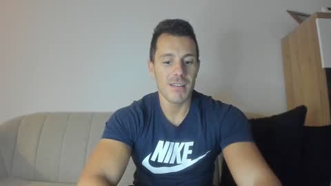 Snapshot of roberto4ever chatting on January 2025 02:35:02 PM roberto4ever online show from January 2025 02:35:02 PM