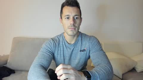 Snapshot of roberto4ever chatting on January 2025 06:48:01 PM roberto4ever online show from January 2025 06:48:01 PM