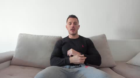 Snapshot of roberto4ever chatting on January 2025 12:02:02 PM roberto4ever online show from January 2025 12:02:02 PM