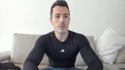 Snapshot of roberto4ever chatting on February 2025 10:54:01 AM roberto4ever online show from February 2025 10:54:01 AM