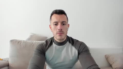 Snapshot of roberto4ever chatting on February 2025 12:28:01 PM roberto4ever online show from February 2025 12:28:01 PM