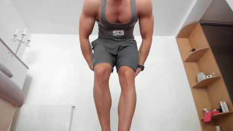 Snapshot of roberto4ever chatting on October 2025 12:59:01 PM roberto4ever online show from October 2025 12:59:01 PM