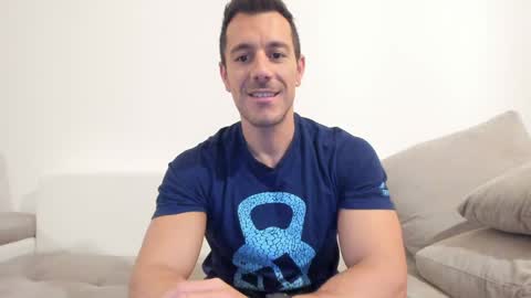 roberto4ever online show from May 2026 03:04:02 AM