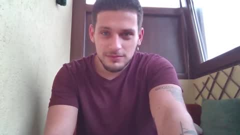 Roberto online show from November 2025 07:52:02 AM