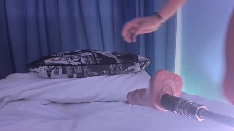 Roberts kloe online show from January 2025 06:56:01 PM